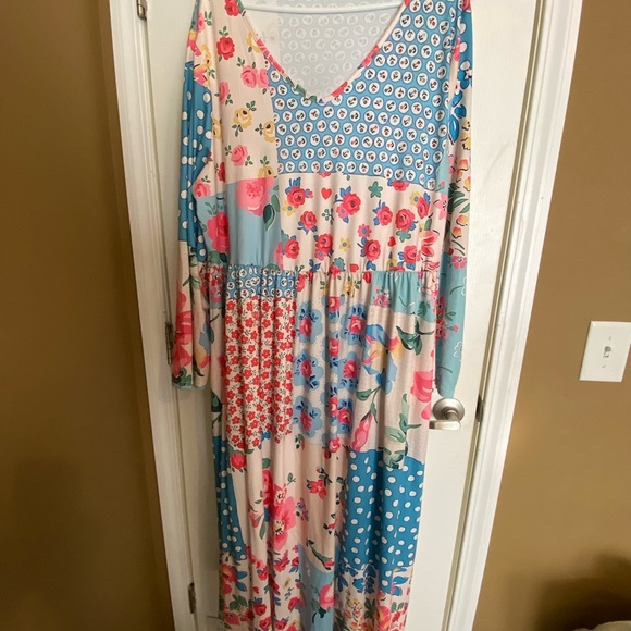 Temu Dresses & Skirts - Floral Patchwork Long Sleeve Dress